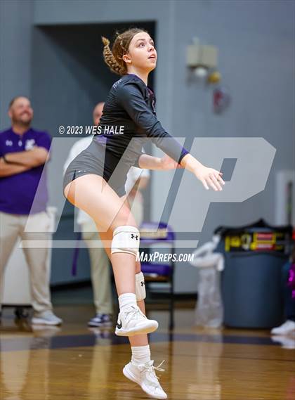 Thumbnail 3 in Center Hill @ DeSoto Central photogallery.