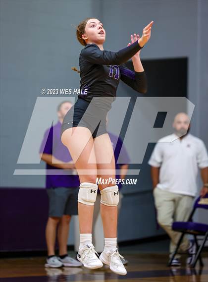 Thumbnail 1 in Center Hill @ DeSoto Central photogallery.