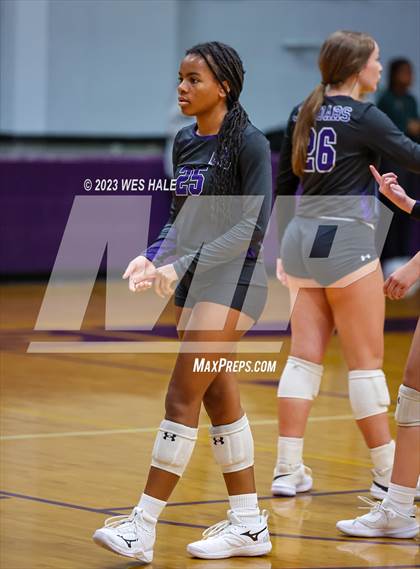 Thumbnail 2 in Center Hill @ DeSoto Central photogallery.