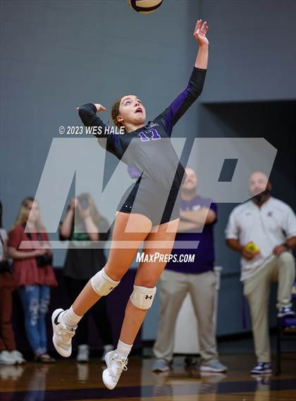 Thumbnail 3 in Center Hill @ DeSoto Central photogallery.