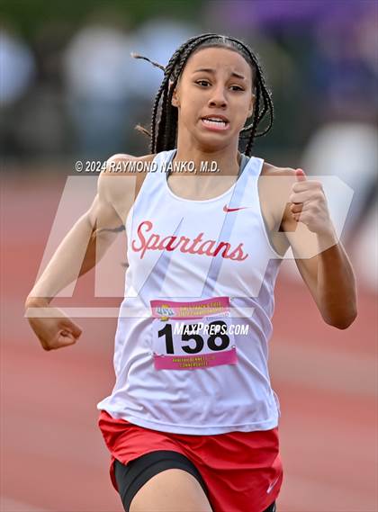 Thumbnail 3 in IHSAA Finals (200 Meter)  photogallery.