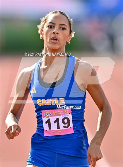 Thumbnail 1 in IHSAA Finals (200 Meter)  photogallery.
