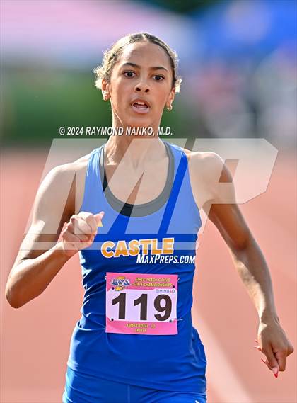 Thumbnail 2 in IHSAA Finals (200 Meter)  photogallery.