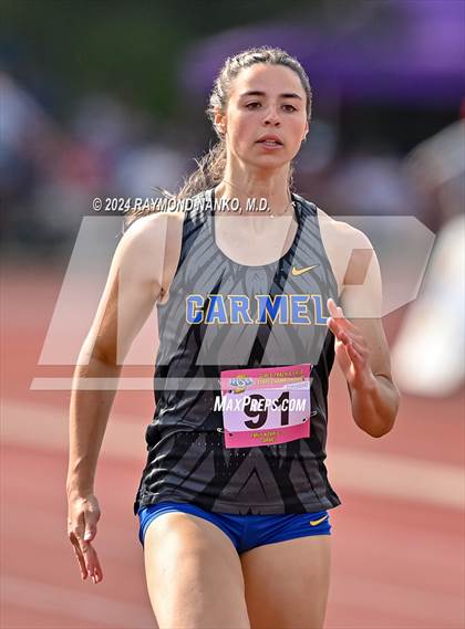 Thumbnail 2 in IHSAA Finals (200 Meter)  photogallery.