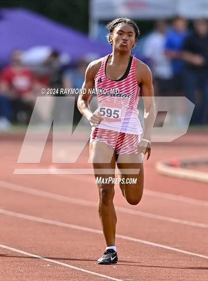 Thumbnail 2 in IHSAA Finals (200 Meter)  photogallery.