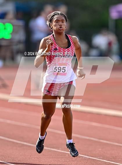 Thumbnail 3 in IHSAA Finals (200 Meter)  photogallery.