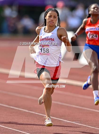 Thumbnail 2 in IHSAA Finals (200 Meter)  photogallery.