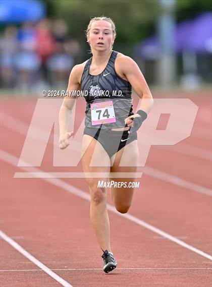 Thumbnail 1 in IHSAA Finals (200 Meter)  photogallery.