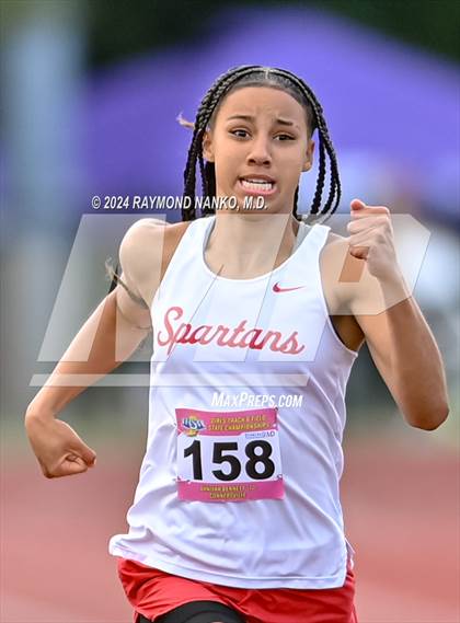 Thumbnail 1 in IHSAA Finals (200 Meter)  photogallery.