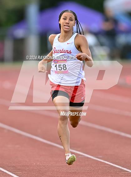 Thumbnail 2 in IHSAA Finals (200 Meter)  photogallery.