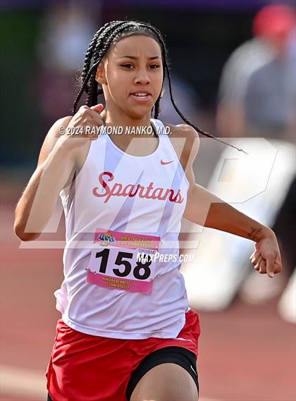 Thumbnail 2 in IHSAA Finals (200 Meter)  photogallery.