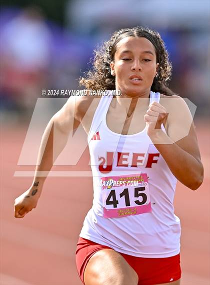 Thumbnail 1 in IHSAA Finals (200 Meter)  photogallery.