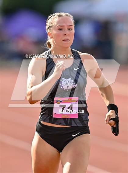 Thumbnail 3 in IHSAA Finals (200 Meter)  photogallery.