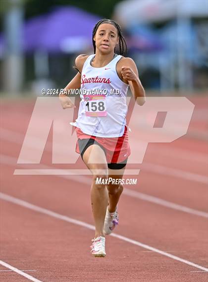 Thumbnail 2 in IHSAA Finals (200 Meter)  photogallery.