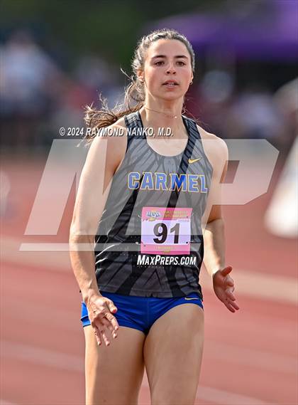 Thumbnail 1 in IHSAA Finals (200 Meter)  photogallery.