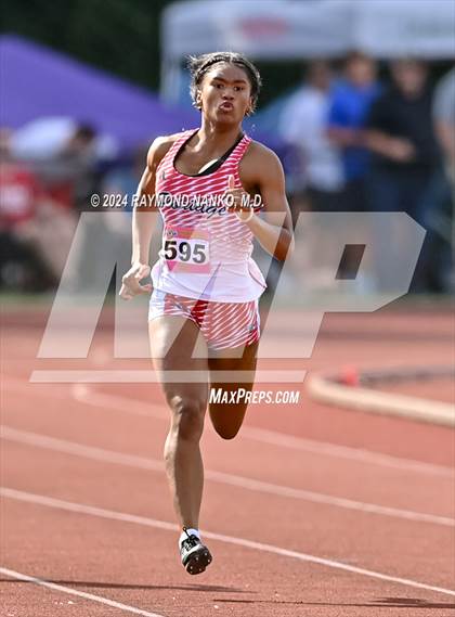 Thumbnail 1 in IHSAA Finals (200 Meter)  photogallery.