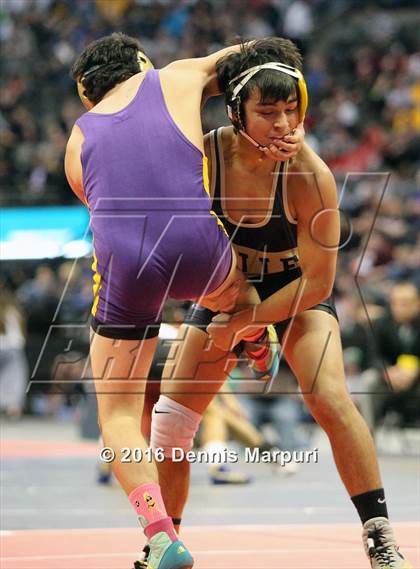 Thumbnail 2 in CHSAA State Wrestling Championships (3A Finals) photogallery.