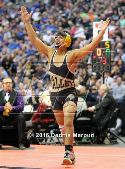 Thumbnail 2 in CHSAA State Wrestling Championships (3A Finals) photogallery.