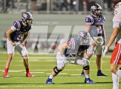 Thumbnail 3 in Wimberley vs. Bellville (UIL Football 4A D2 Semifinal) photogallery.