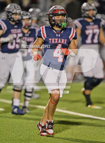 Thumbnail 2 in Wimberley vs. Bellville (UIL Football 4A D2 Semifinal) photogallery.