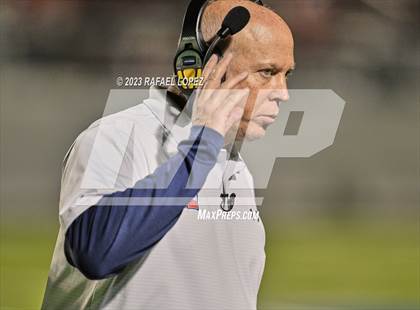 Thumbnail 3 in Wimberley vs. Bellville (UIL Football 4A D2 Semifinal) photogallery.
