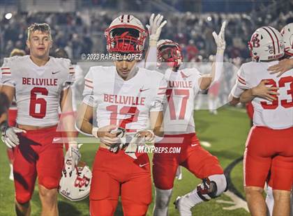 Thumbnail 3 in Wimberley vs. Bellville (UIL Football 4A D2 Semifinal) photogallery.