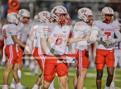 Thumbnail 2 in Wimberley vs. Bellville (UIL Football 4A D2 Semifinal) photogallery.