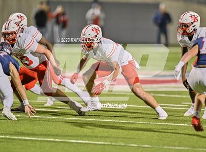 Thumbnail 2 in Wimberley vs. Bellville (UIL Football 4A D2 Semifinal) photogallery.