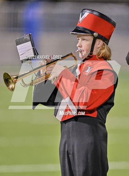 Thumbnail 3 in Wimberley vs. Bellville (UIL Football 4A D2 Semifinal) photogallery.