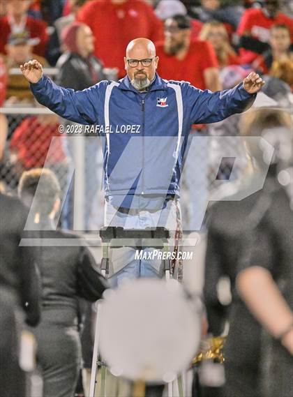 Thumbnail 2 in Wimberley vs. Bellville (UIL Football 4A D2 Semifinal) photogallery.
