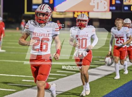 Thumbnail 3 in Wimberley vs. Bellville (UIL Football 4A D2 Semifinal) photogallery.