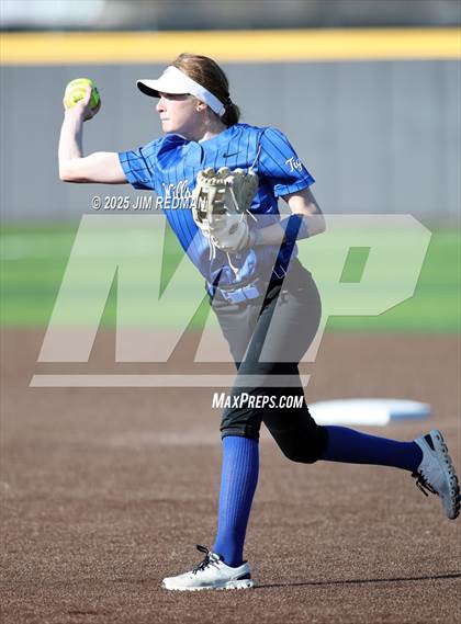 Thumbnail 3 in Greenville vs. Wills Point (Royse City Softball Tournament) photogallery.