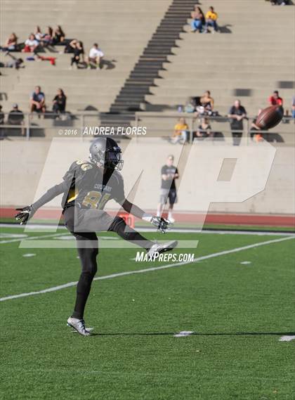 Thumbnail 1 in Camarillo @ Ventura photogallery.