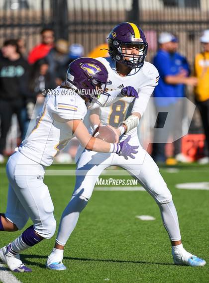 Thumbnail 2 in Salinas @ Serra (CIF-CCS D1 Semifinal) photogallery.