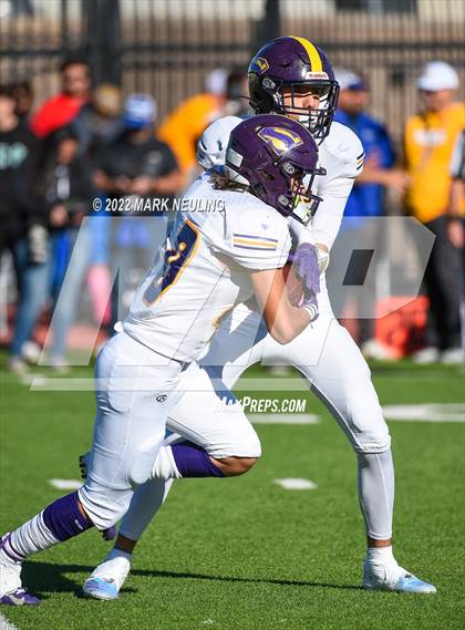 Thumbnail 3 in Salinas @ Serra (CIF-CCS D1 Semifinal) photogallery.