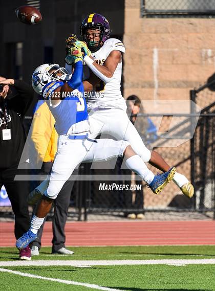 Thumbnail 1 in Salinas @ Serra (CIF-CCS D1 Semifinal) photogallery.
