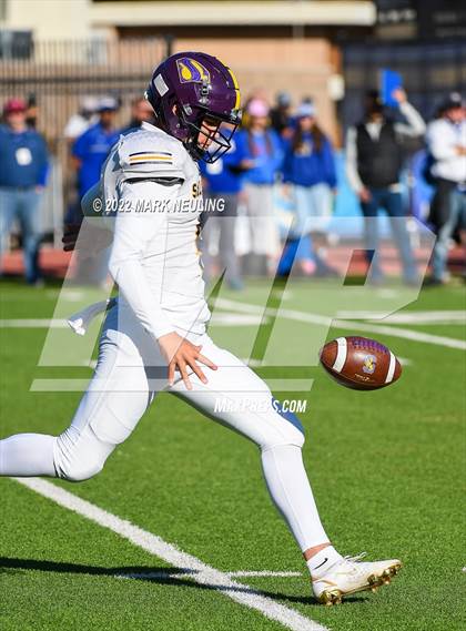 Thumbnail 3 in Salinas @ Serra (CIF-CCS D1 Semifinal) photogallery.