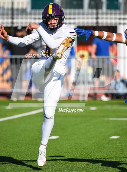 Thumbnail 1 in Salinas @ Serra (CIF-CCS D1 Semifinal) photogallery.