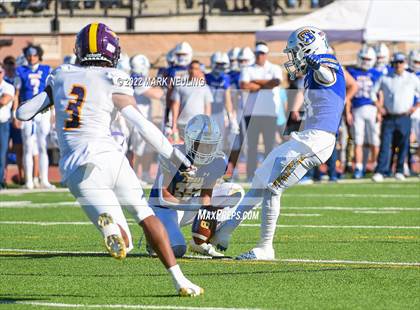 Thumbnail 3 in Salinas @ Serra (CIF-CCS D1 Semifinal) photogallery.