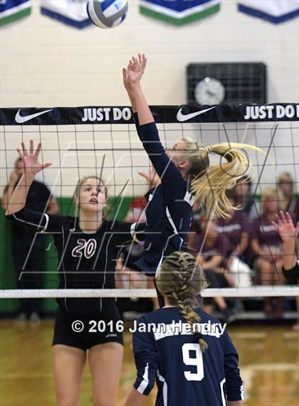 Thumbnail 3 in La Costa Canyon vs. Assumption (Durango Fall Classic) photogallery.