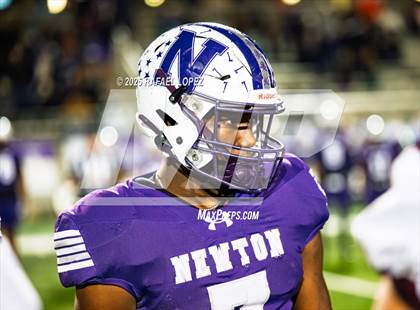 Thumbnail 2 in East Bernard vs. Newton (UIL 3A D2 Football Semifinals) photogallery.