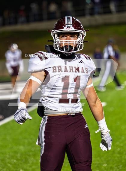 Thumbnail 3 in East Bernard vs. Newton (UIL 3A D2 Football Semifinals) photogallery.