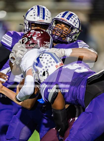 Thumbnail 1 in East Bernard vs. Newton (UIL 3A D2 Football Semifinals) photogallery.