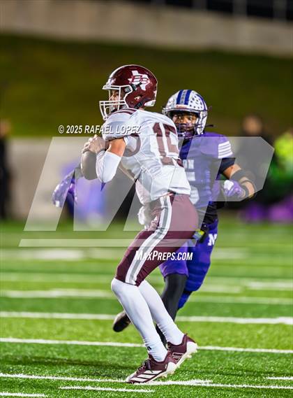 Thumbnail 1 in East Bernard vs. Newton (UIL 3A D2 Football Semifinals) photogallery.