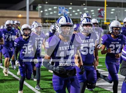 Thumbnail 2 in East Bernard vs. Newton (UIL 3A D2 Football Semifinals) photogallery.