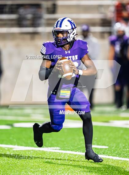 Thumbnail 2 in East Bernard vs. Newton (UIL 3A D2 Football Semifinals) photogallery.