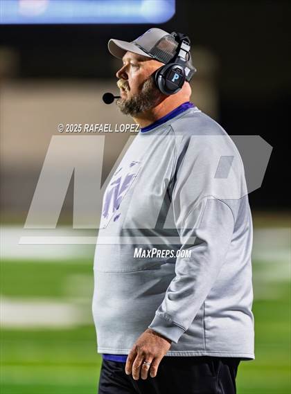 Thumbnail 3 in East Bernard vs. Newton (UIL 3A D2 Football Semifinals) photogallery.