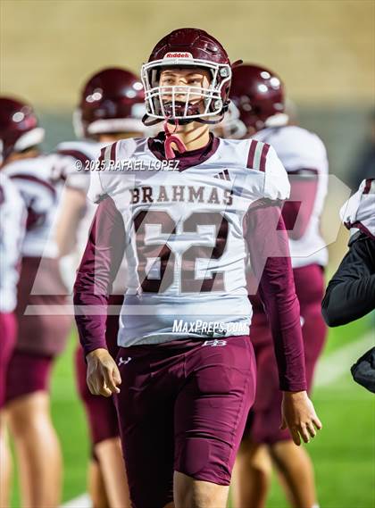 Thumbnail 2 in East Bernard vs. Newton (UIL 3A D2 Football Semifinals) photogallery.