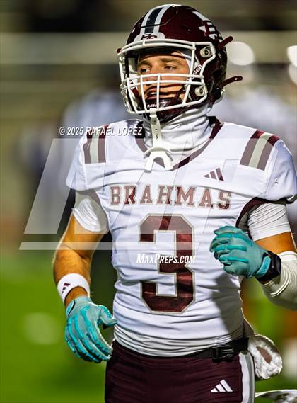 Thumbnail 2 in East Bernard vs. Newton (UIL 3A D2 Football Semifinals) photogallery.