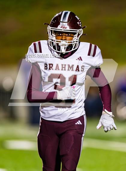 Thumbnail 3 in East Bernard vs. Newton (UIL 3A D2 Football Semifinals) photogallery.